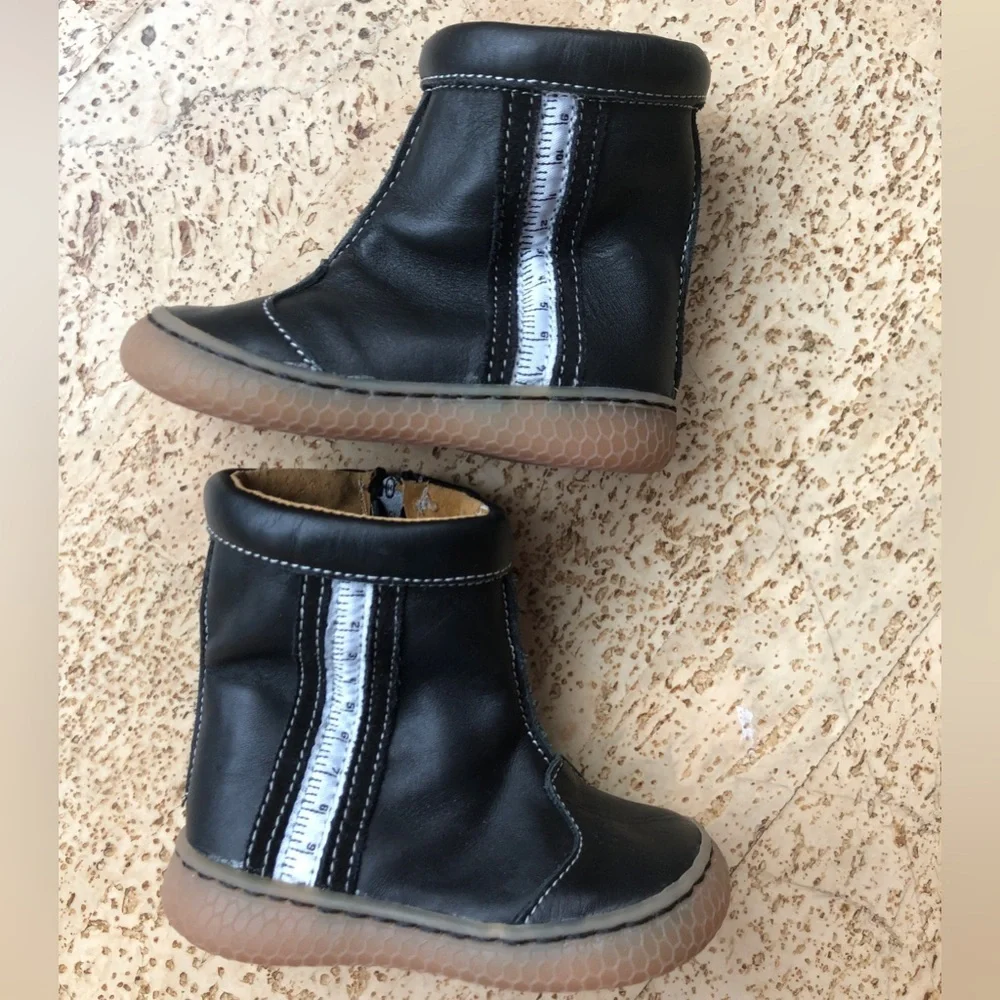 LIVIE & LUCA Black Leather Ruler Measuring Tape Boots Size 4